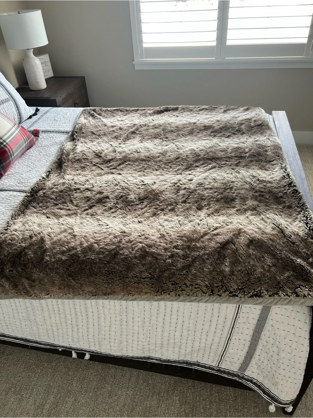 Pottery Barn Plush Faux Fur Throw - Taupe Brown